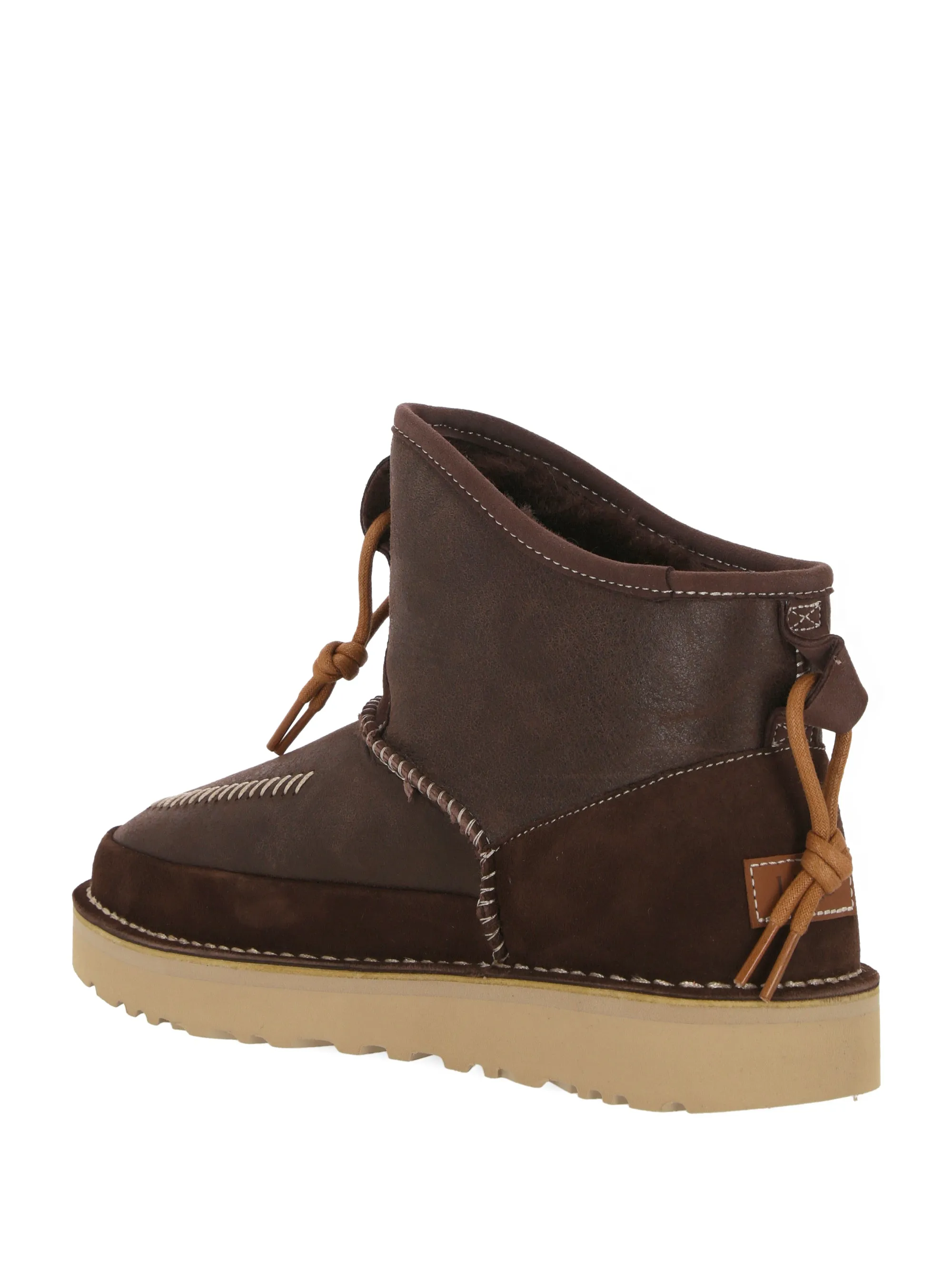 Classic Campfire Brown Boots