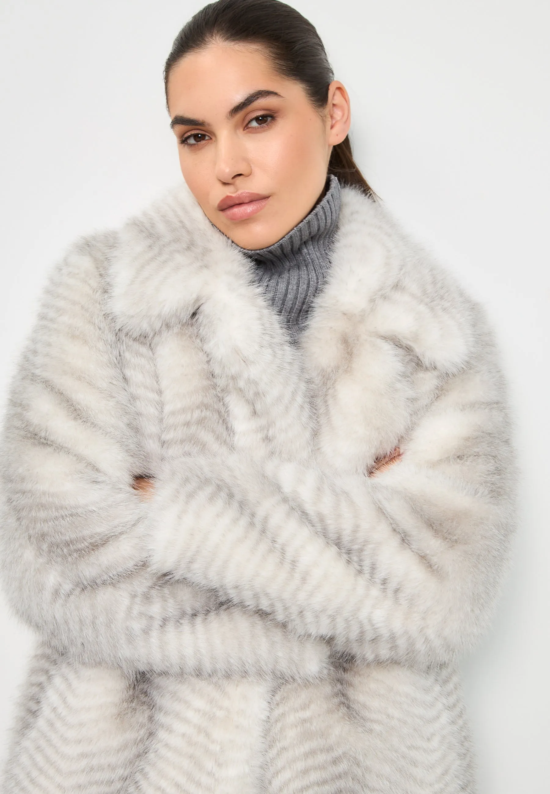 Luxurious Faux Fur Coat Natalie  - White